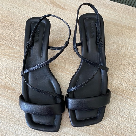 Vince. Stap sandals - Picture 5 of 5